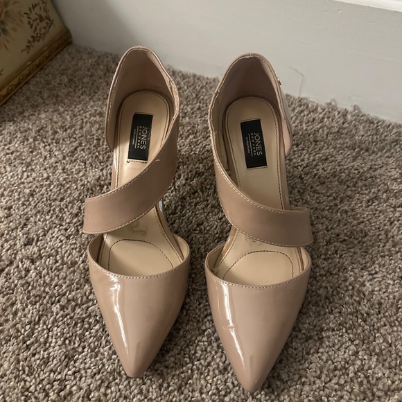 Nude Heels - Picture 3 of 4